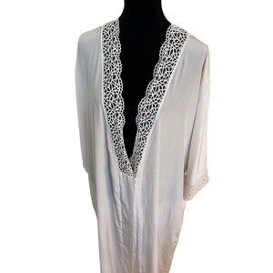 Vintage Judith Hart White Long Womens Robe Medium Crochet Maxi Elegant
